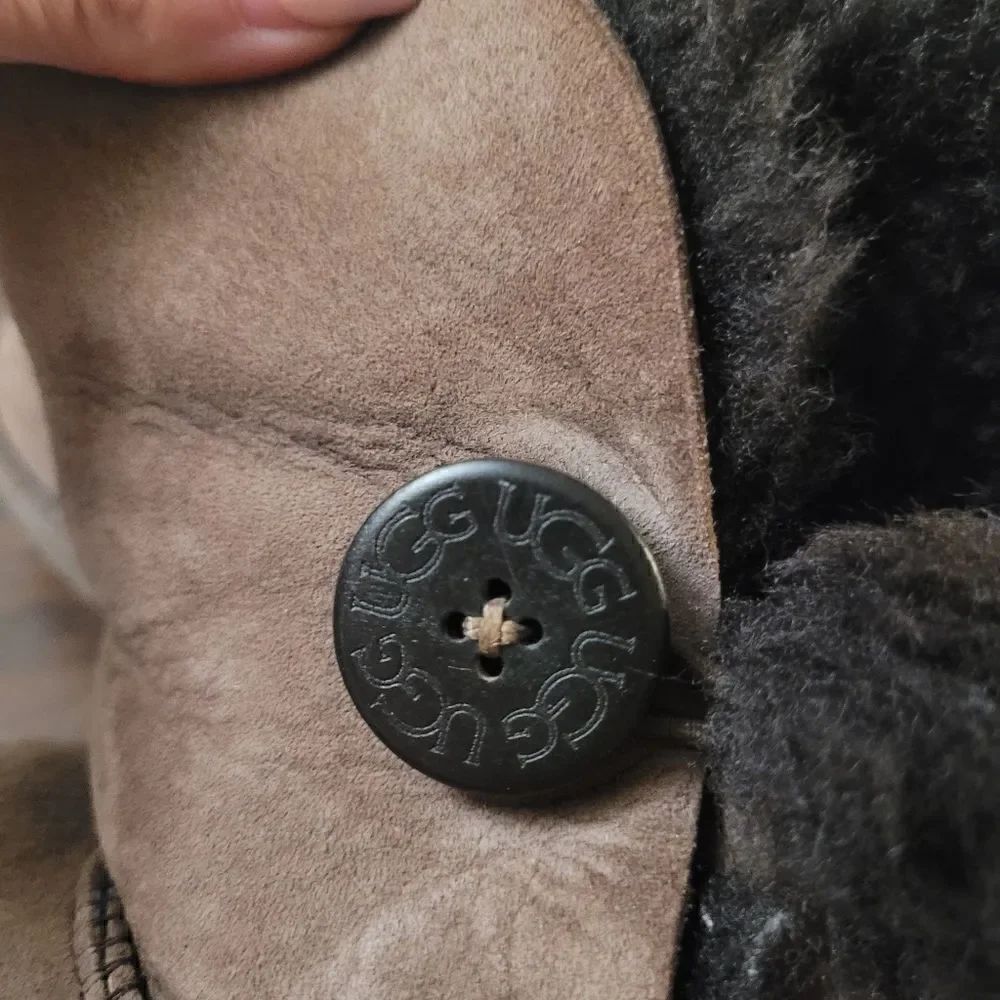 Ugg Bailey button boots - Picture 6 of 7